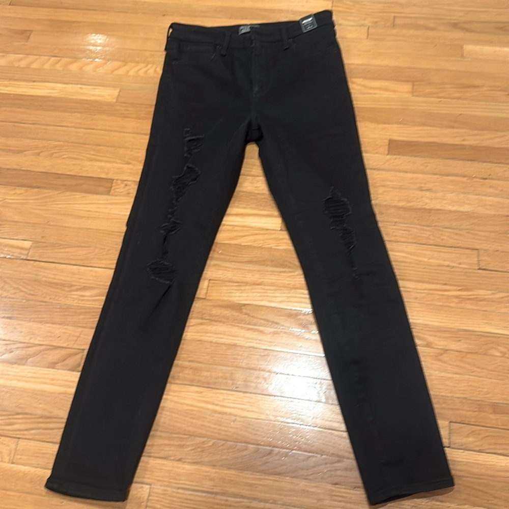 NWT Simone high rise super skinny